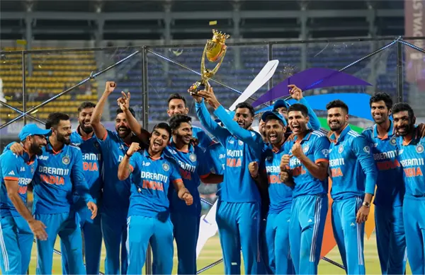 Image of India celebrating Asia Cup title victory