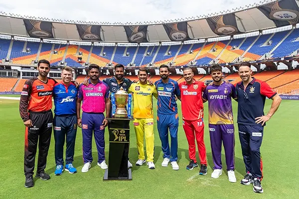 IPL TEAM CAPTION