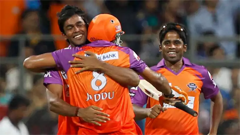 d-Kochi Tuskers Kerala