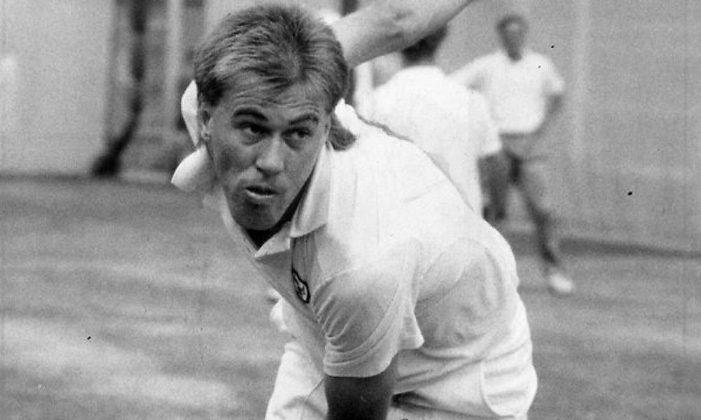 Bruce Reid delivering a ball during a match practice session.