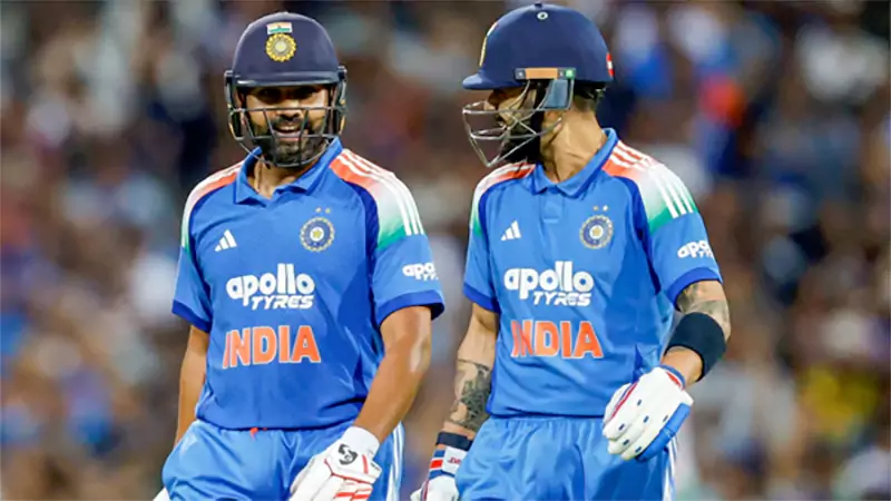 d-Rohit Sharma and Virat Kohli