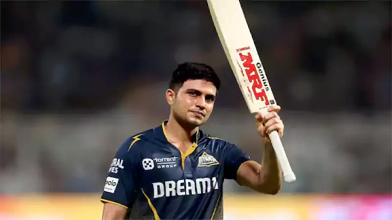 d-Shubman Gill